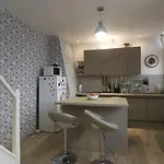 Small House In Belleville París